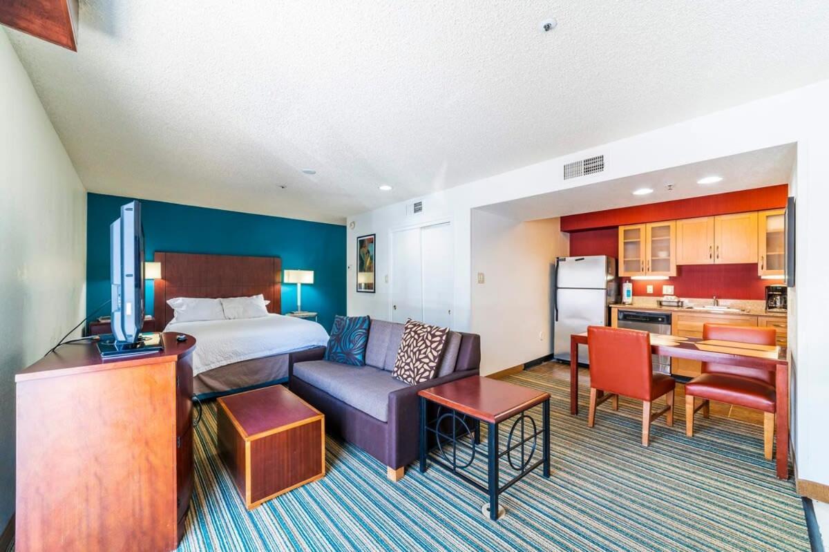 Metro Phx All Inclusive Promo フェニックス エクステリア 写真